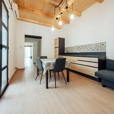 Casa Ru Vecchio Re *